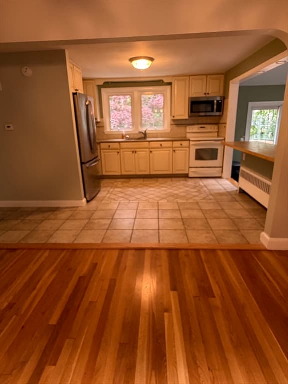 7 Wayne Dr, Foxboro MA 02035 photo 7