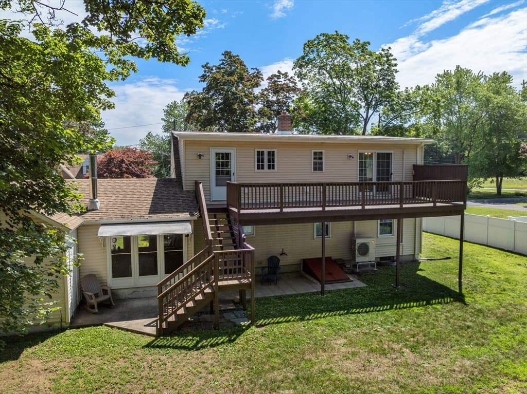 116 Kensington St, Agawam MA 01030 photo 2
