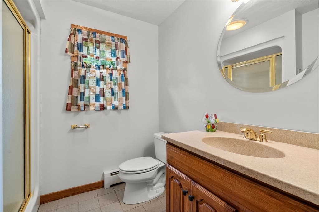 116 Kensington St, Agawam MA 01030 photo 18