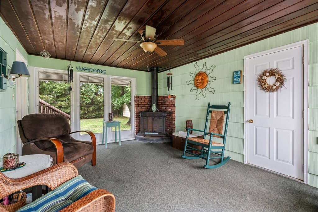 116 Kensington St, Agawam MA 01030 photo 4