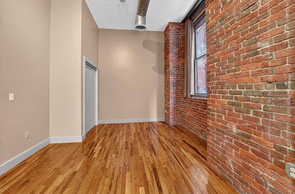 13 Willow # 205, Lynn MA 01901 photo 5