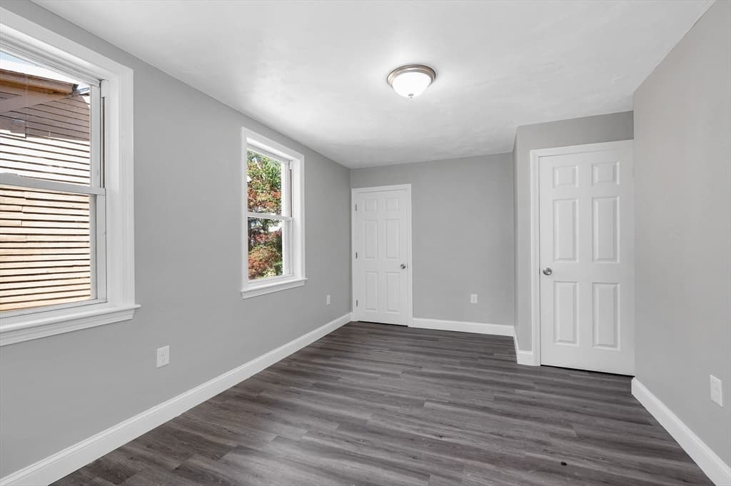 50-52 Willow Street, Lowell MA 01852 photo 16