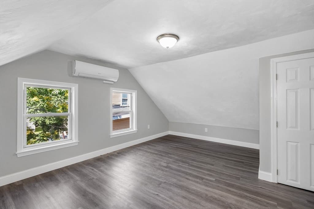 50-52 Willow Street, Lowell MA 01852 photo 10