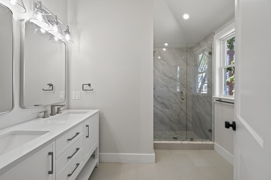 533 Washington Street, Boston MA 02124 photo 13