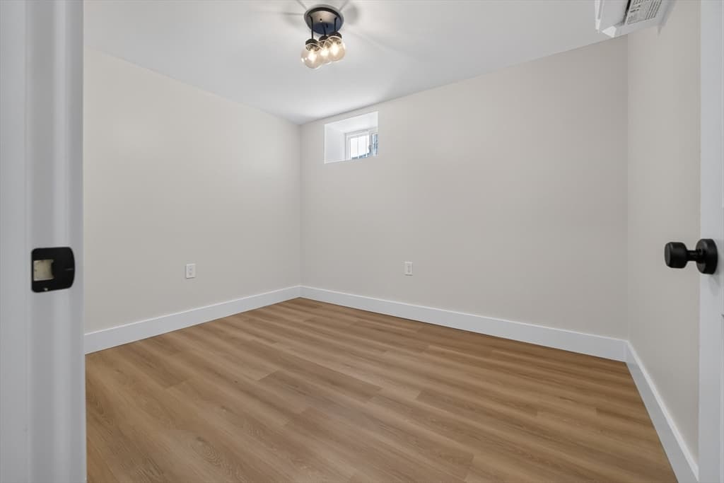 533 Washington Street, Boston MA 02124 photo 26