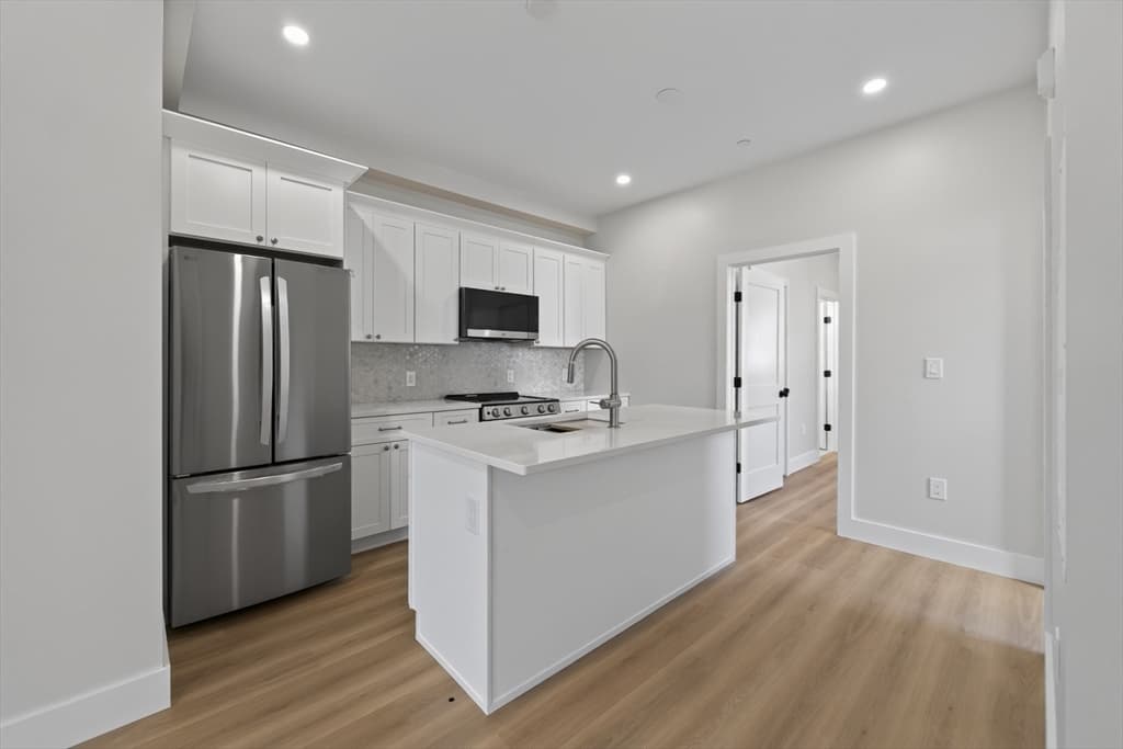 533 Washington Street, Boston MA 02124 photo 10