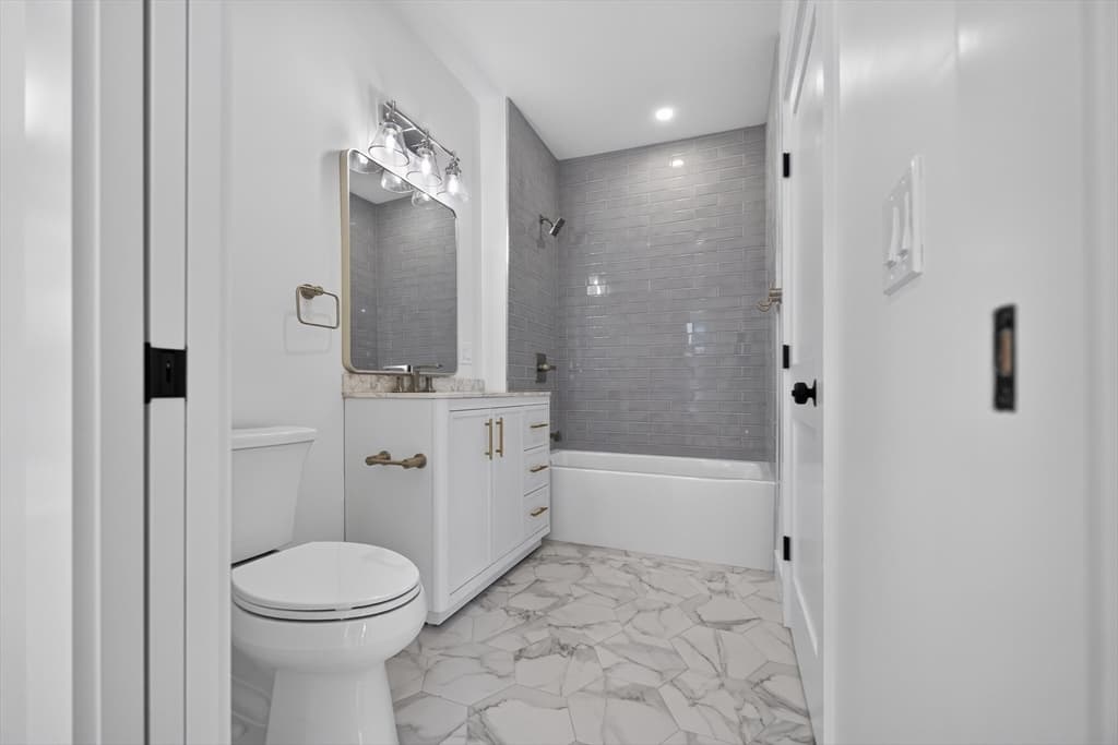 533 Washington Street, Boston MA 02124 photo 37