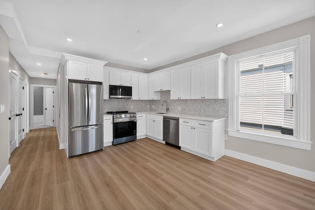 533 Washington Street, Boston MA 02124 photo 29