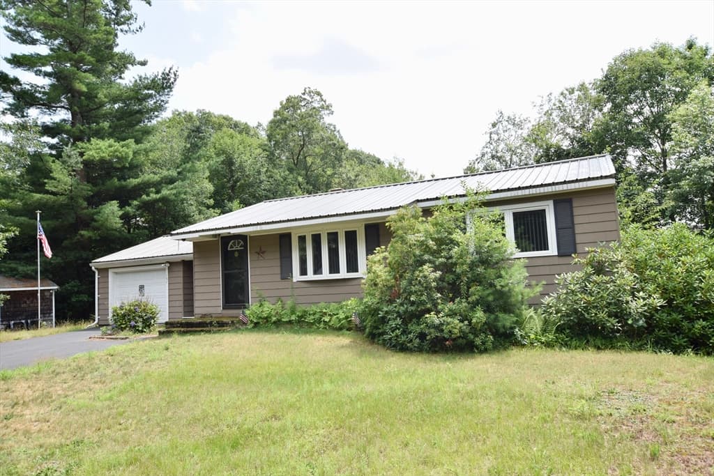 197 Birch St, Pembroke MA 02359 photo 3