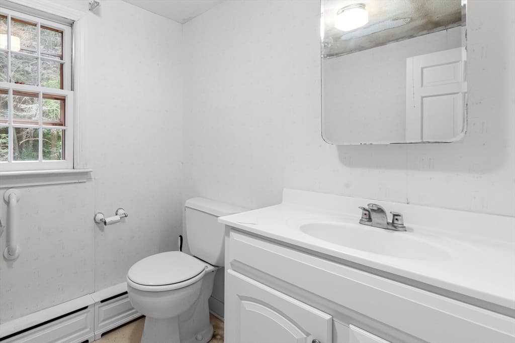 166 Pine St, Manchester MA 01944 photo 14