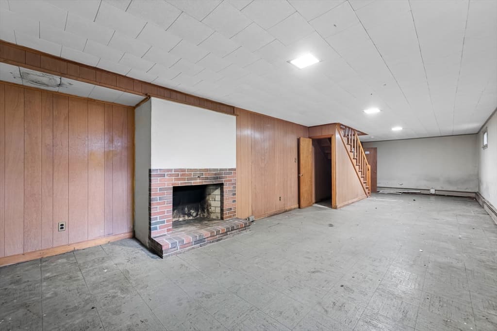 166 Pine St, Manchester MA 01944 photo 31