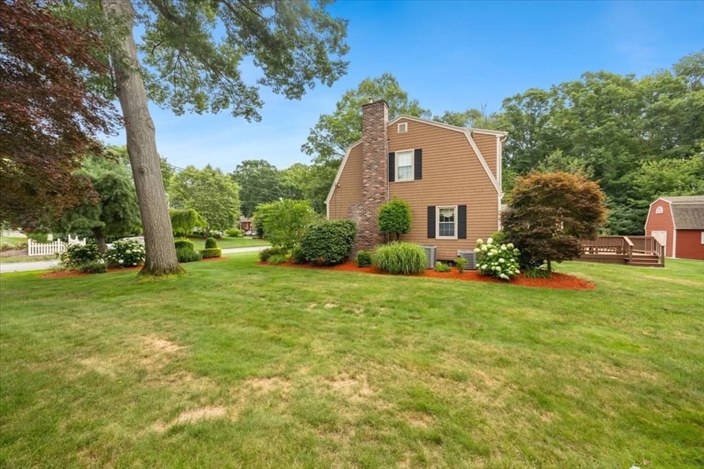 195 Colonial Dr, Somerset MA 02726 photo 12