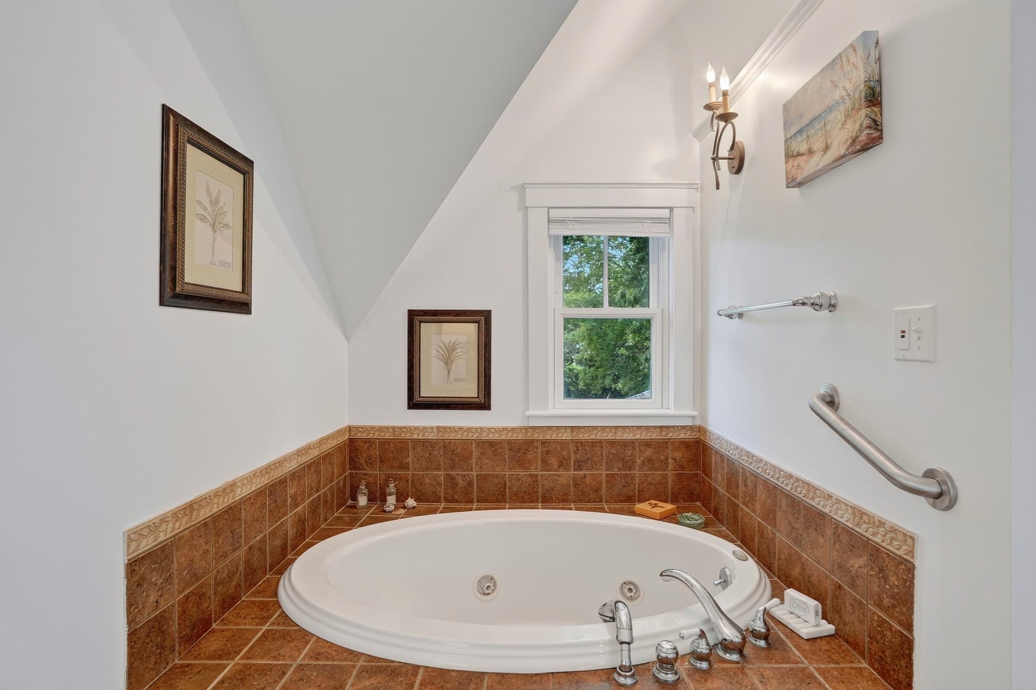 Single Family Residence at 59 Tuckernuck Ave, Oak Bluffs MA 02557, photo 23 of 41