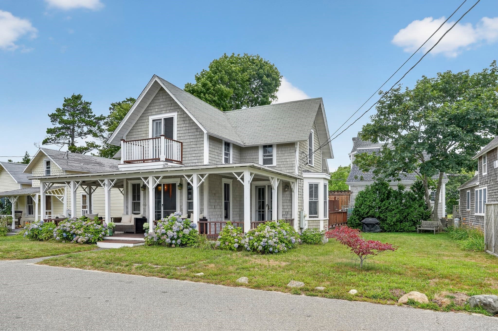 59 Tuckernuck Ave, Oak Bluffs MA 02557