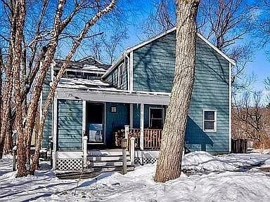 Single Family Residence at 81 Riverview Cir, Wayland MA 01778, photo 18 of 23