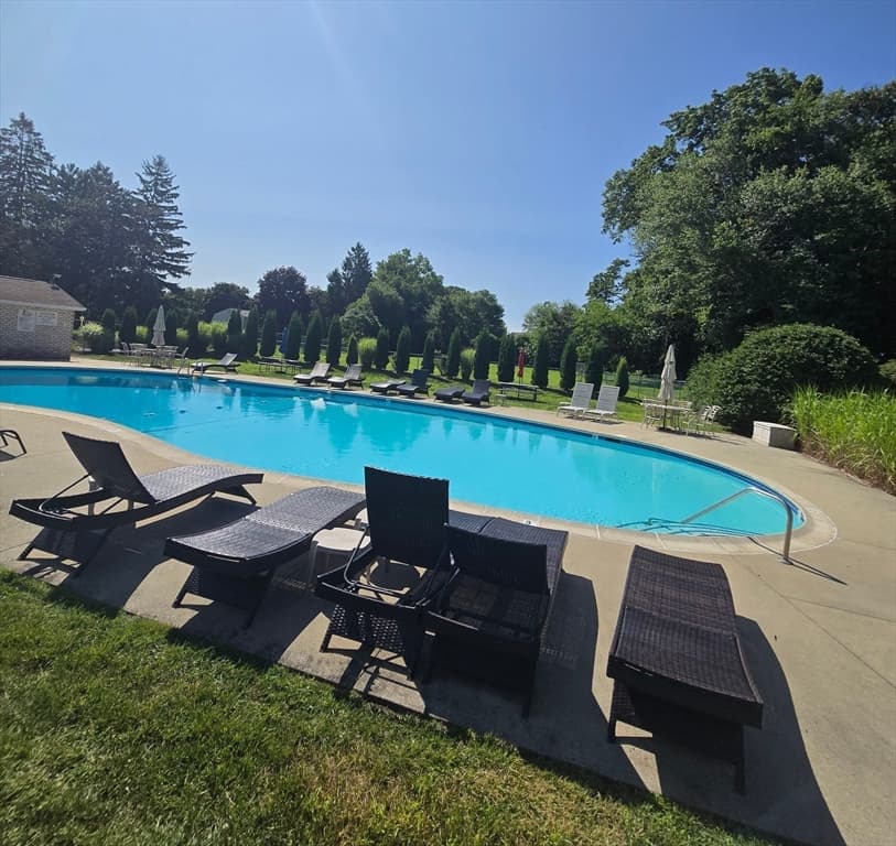 6 Corey Colonial # 6, Agawam MA 01001 photo 2