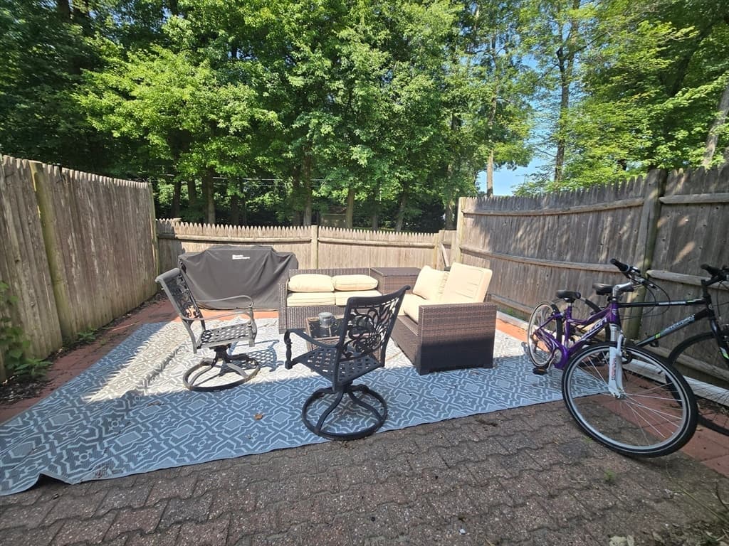 6 Corey Colonial # 6, Agawam MA 01001 photo 38