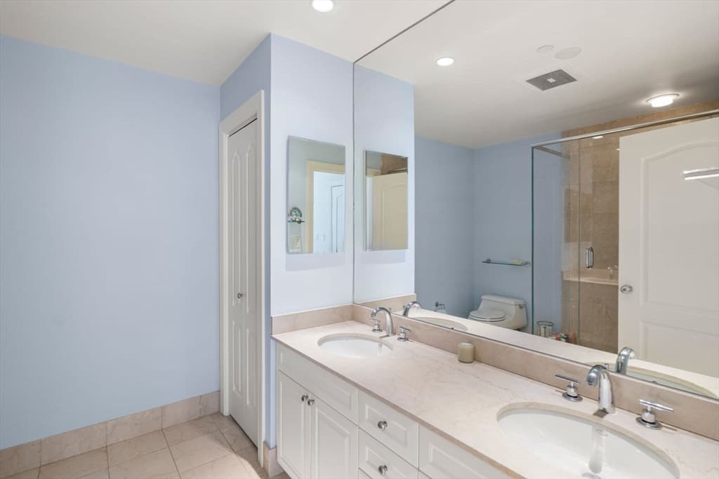1 Huntington Ave # 807, Boston MA 02116 photo 18