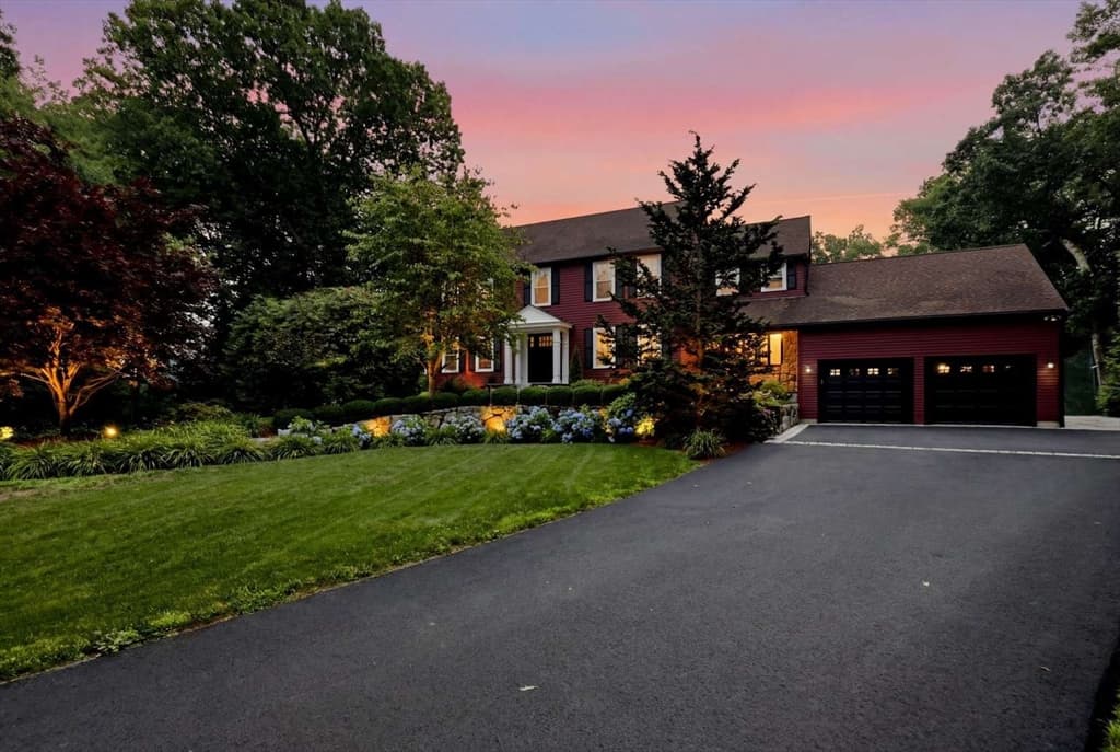 236 Bridle Path, North Andover MA 01845