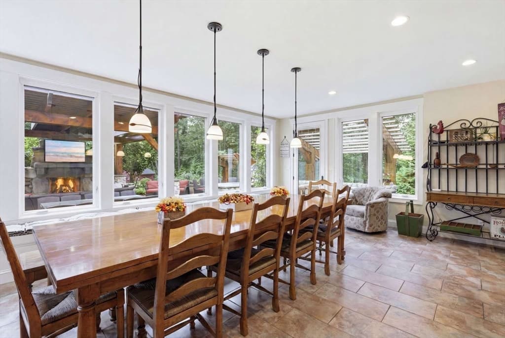 236 Bridle Path, North Andover MA 01845 photo 4