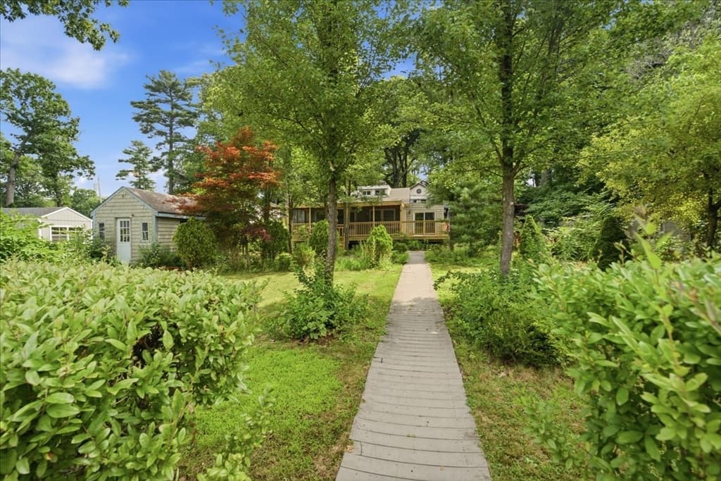 Single Family Residence at 7 Victoria Avenue, Rutland MA 01543, Rutland, photo 7 of 38