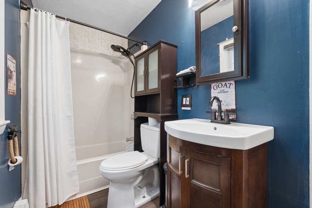 70 Mirror Lake Ave, Norfolk MA 02056 photo 20