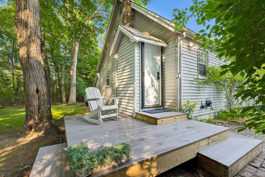70 Mirror Lake Ave, Norfolk MA 02056 photo 29