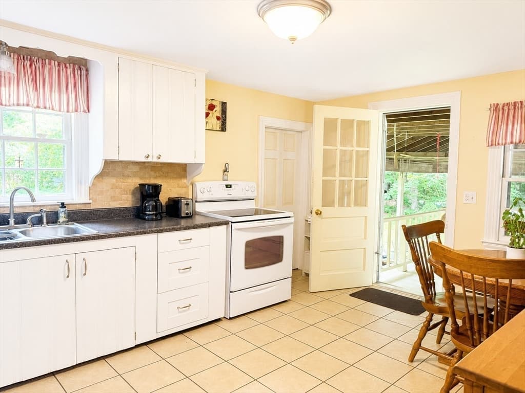 76 Andover Rd, Billerica MA 01821 photo 17