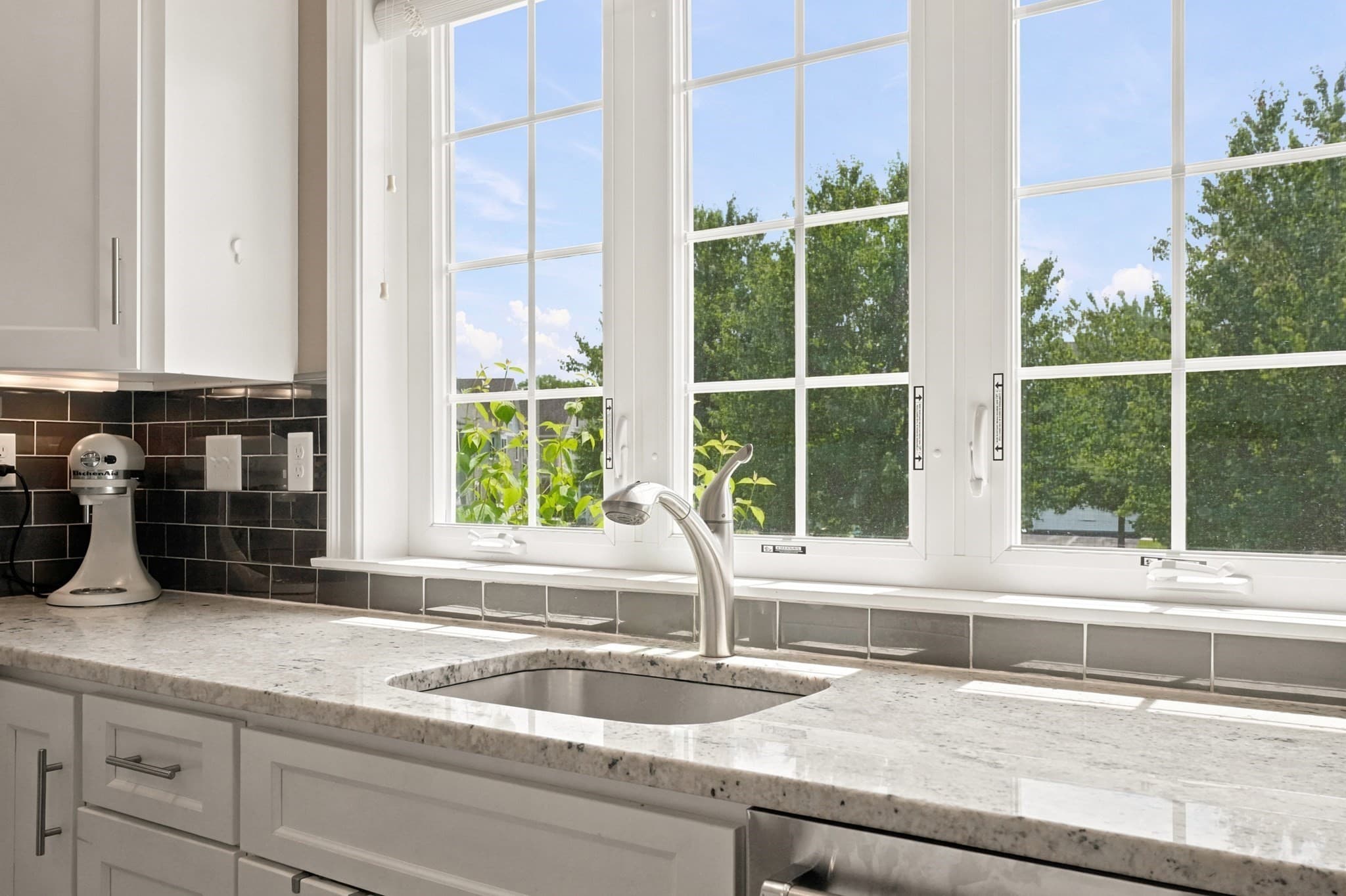 Condominium at 27 Clarks Hill Ln # 27, Framingham MA 01702, photo 14 of 42