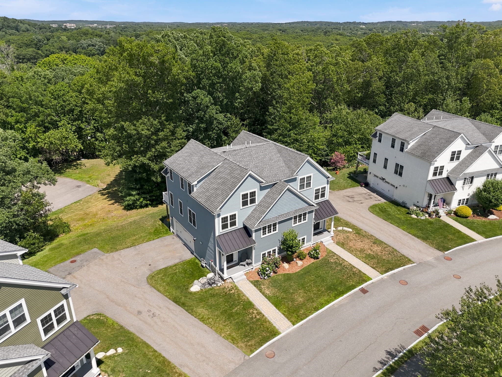 Condominium at 27 Clarks Hill Ln # 27, Framingham MA 01702, photo 39 of 42