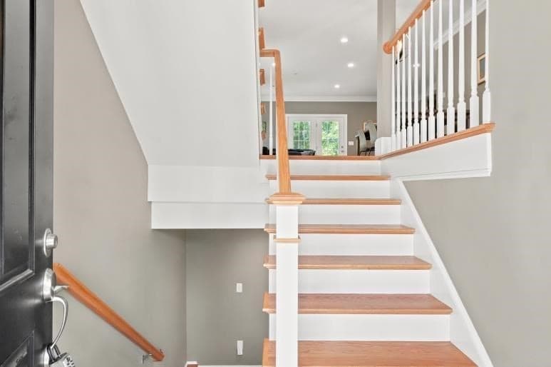 Condominium at 27 Clarks Hill Ln # 27, Framingham MA 01702, photo 4 of 42