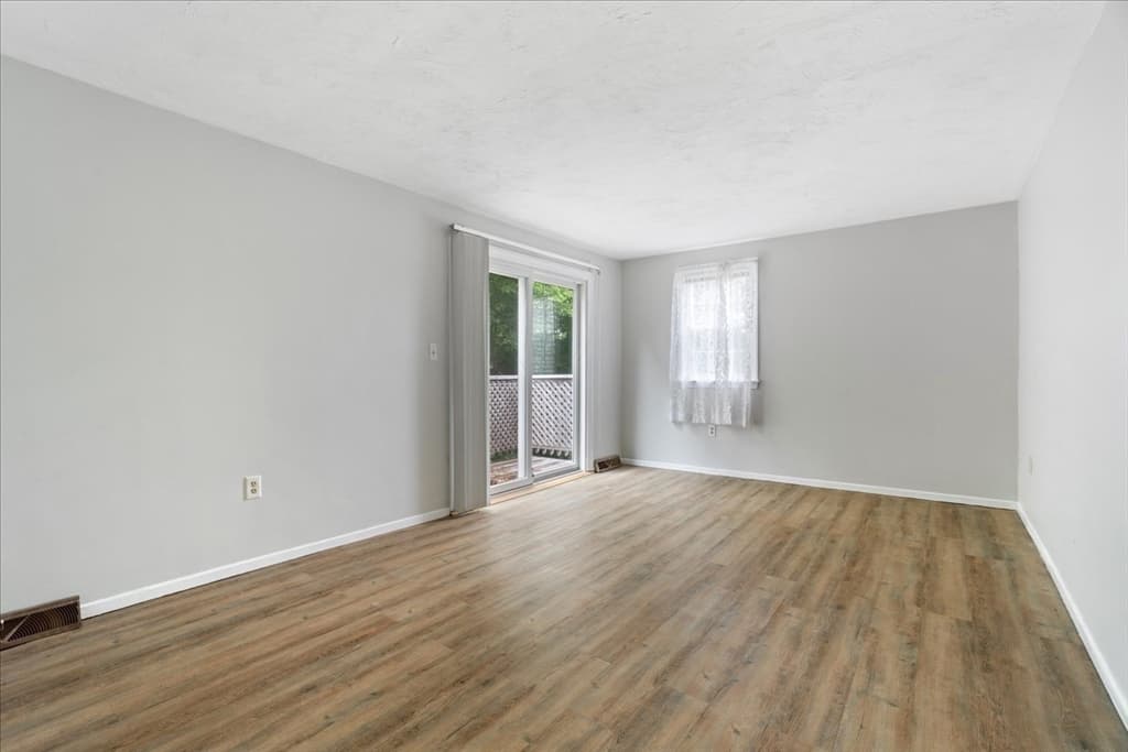 801 Washington St # 8, Pembroke MA 02359 photo 15