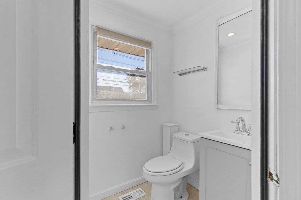 616 Centre, Brockton MA 02302 photo 38