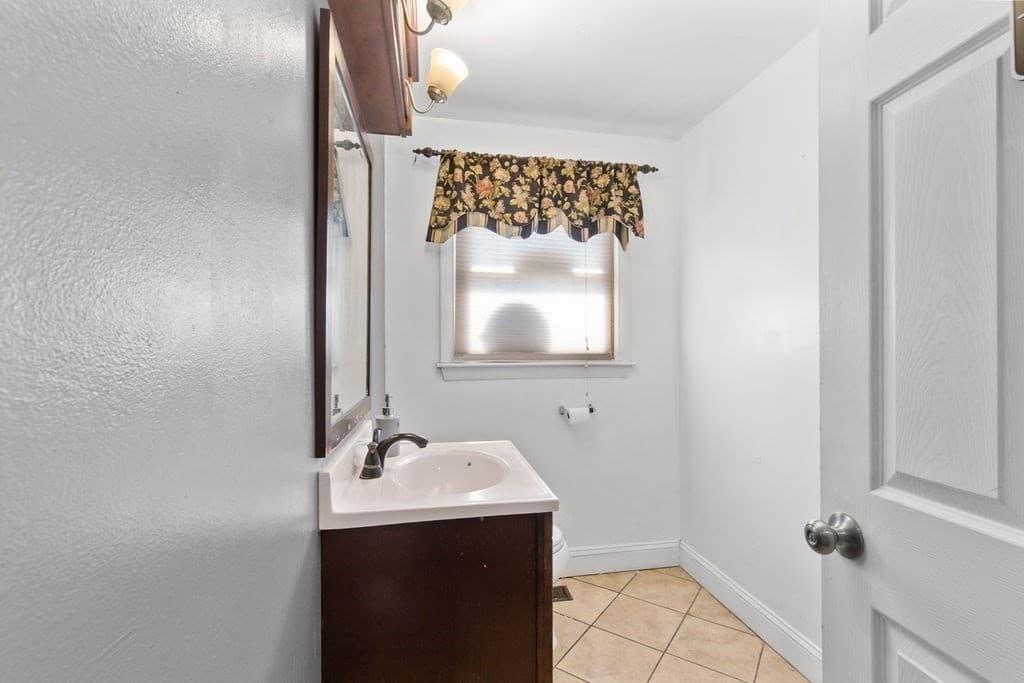 616 Centre, Brockton MA 02302 photo 33