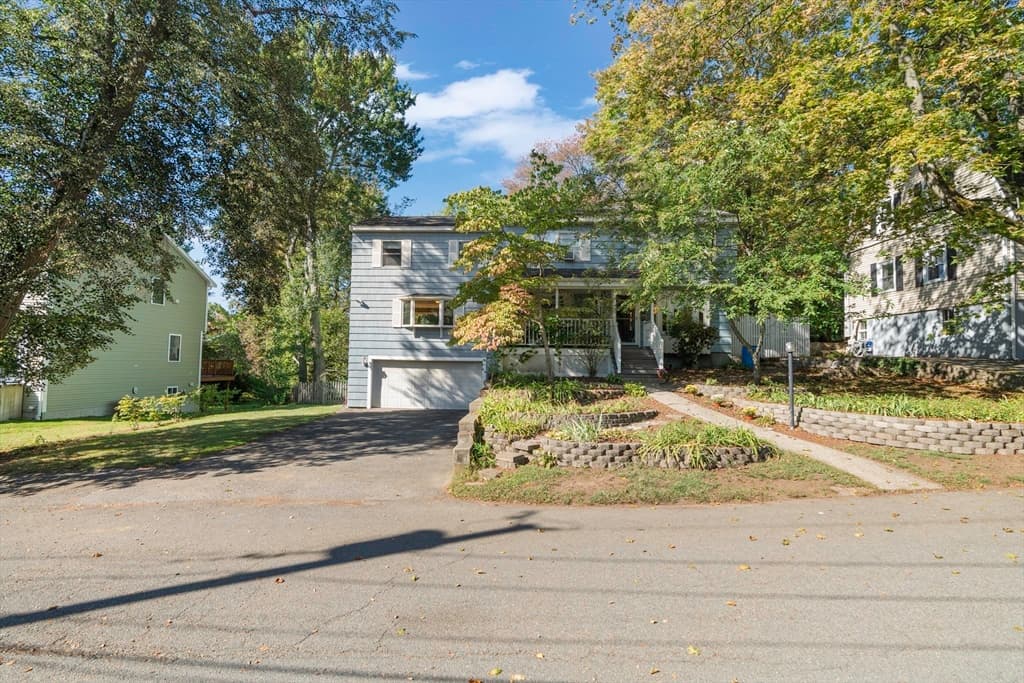 59 Norval Ave, Stoneham MA 02180 photo 2