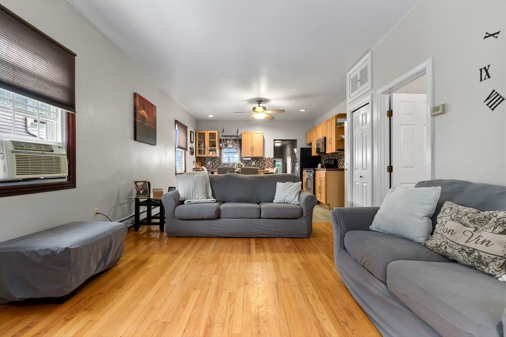 Condominium at 23 Chestnut St # 3L, Chelsea MA 02150, Chelsea, photo 13 of 27