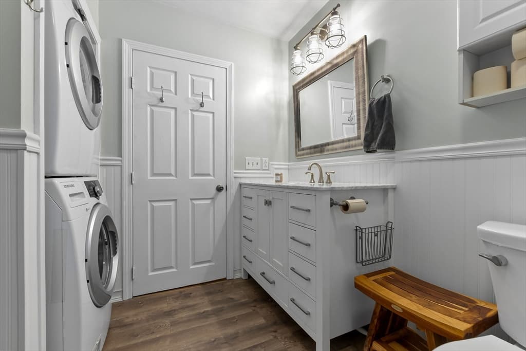 Condominium at 23 Chestnut St # 3L, Chelsea MA 02150, Chelsea, photo 18 of 27