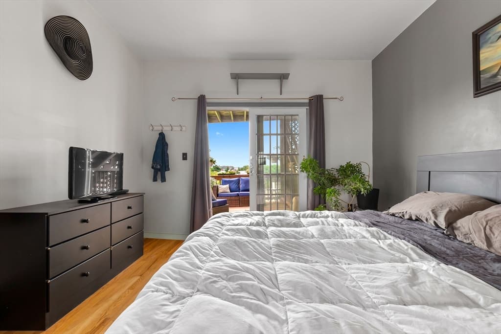 Condominium at 23 Chestnut St # 3L, Chelsea MA 02150, Chelsea, photo 21 of 27