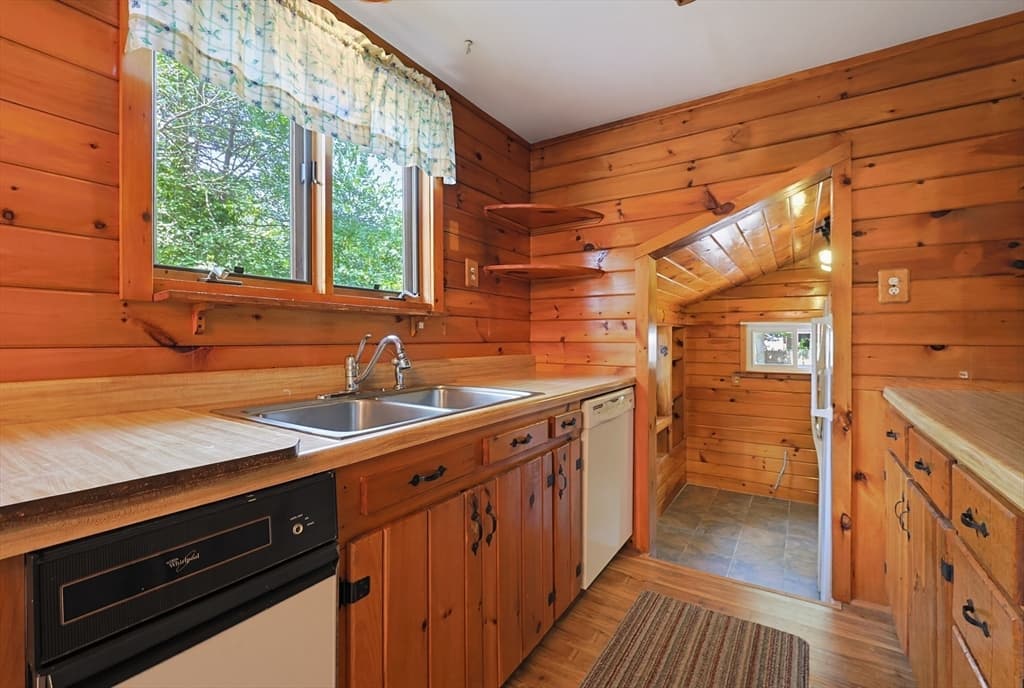 640 Pulaski Blvd, Bellingham MA 02019 photo 15