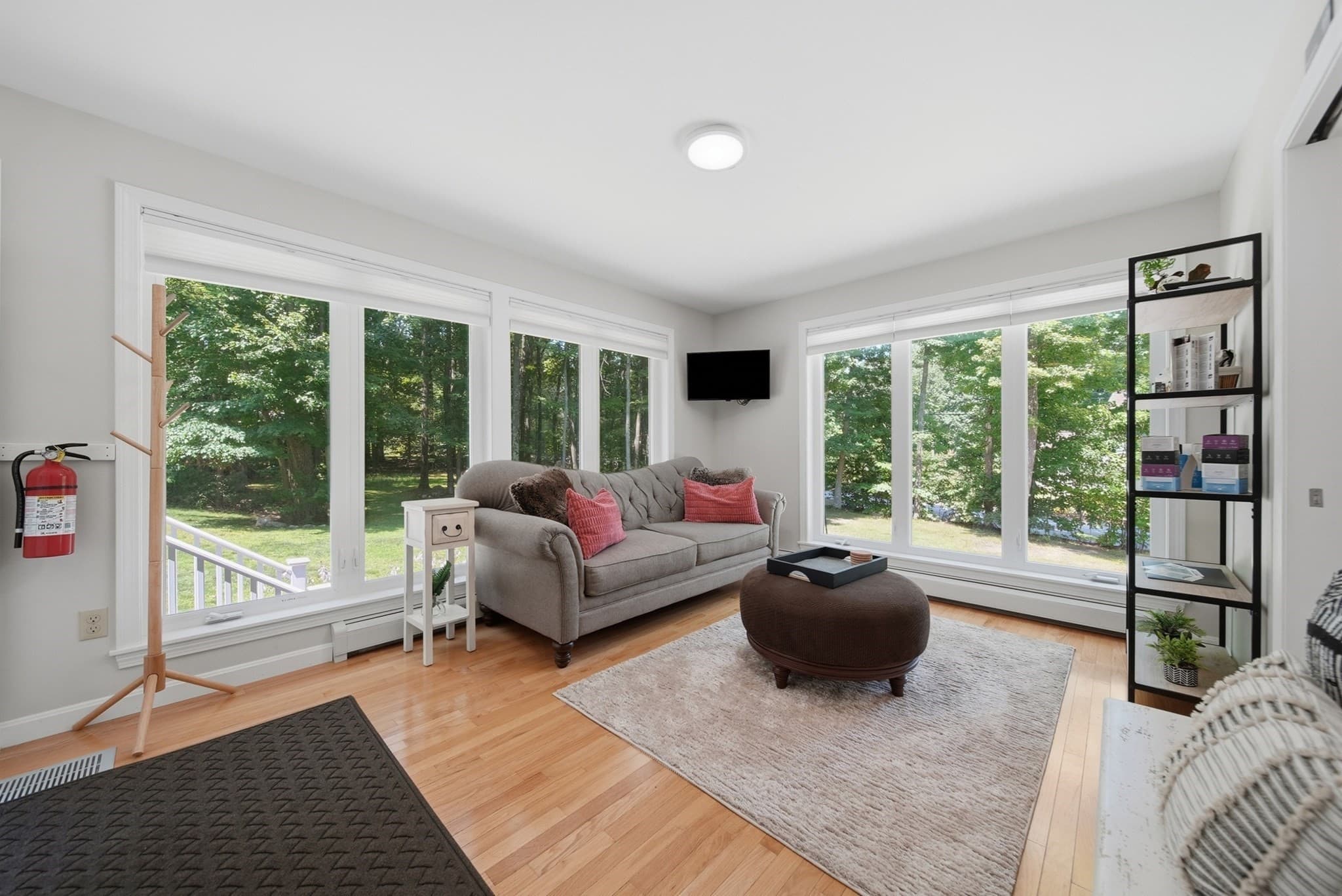 Single Family Residence at 1 Rock Forest Drive, Hooksett NH 03106, Hooksett, photo 4 of 40