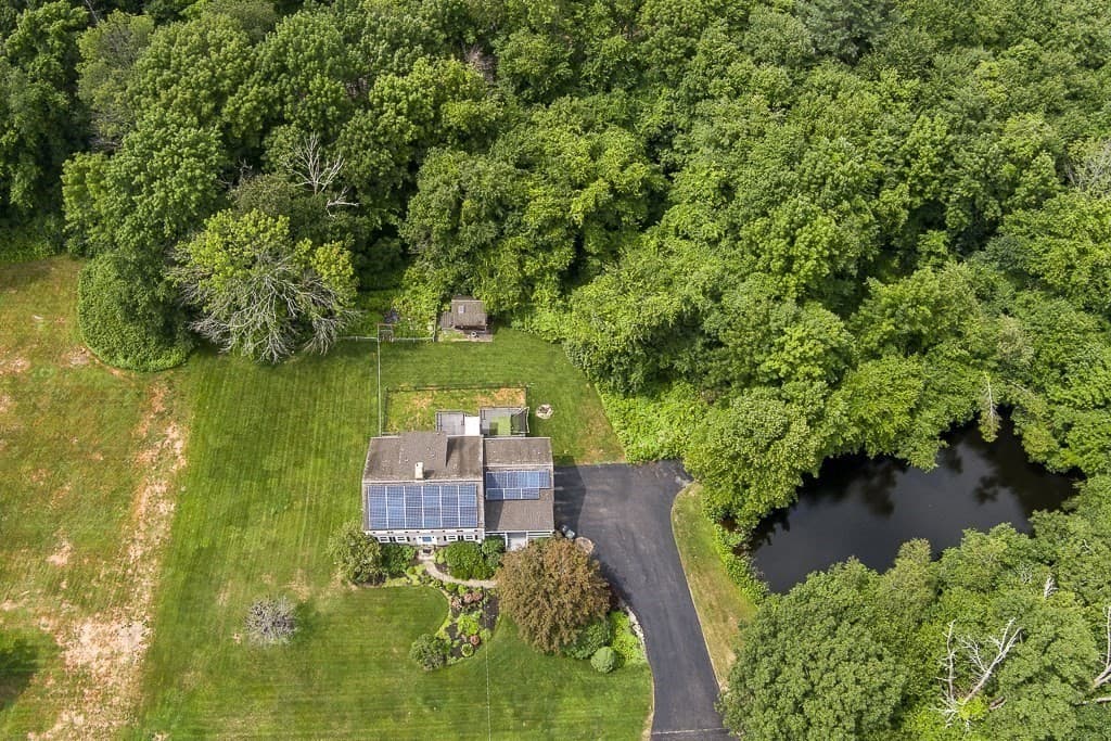 85 Millbury Rd, Oxford MA 01540