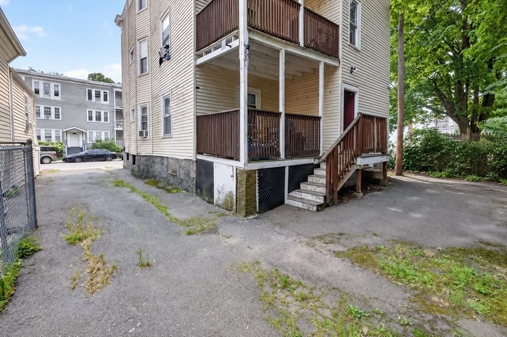 109 Capen St, Boston MA 02124 photo 3
