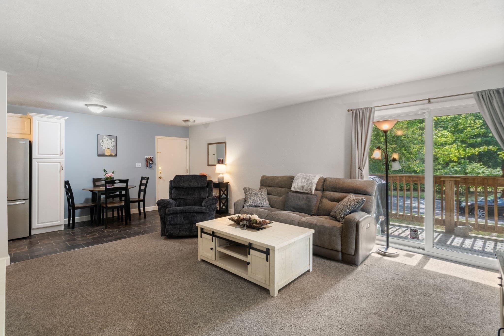Condominium at 980 Plain St # 14, Marshfield MA 02050, Marshfield, photo 2 of 24