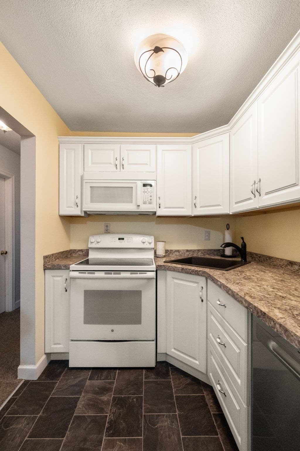 Condominium at 980 Plain St # 14, Marshfield MA 02050, Marshfield, photo 12 of 24