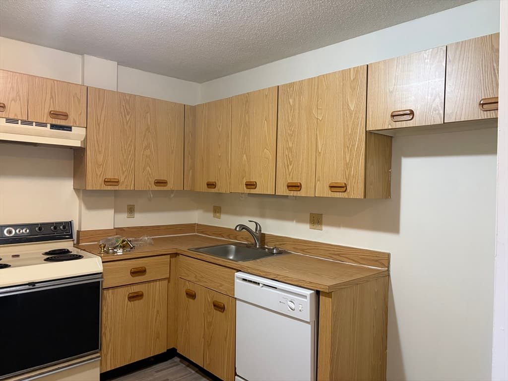 96 Old Colony Avenue # 131, Taunton MA 02718 photo 5