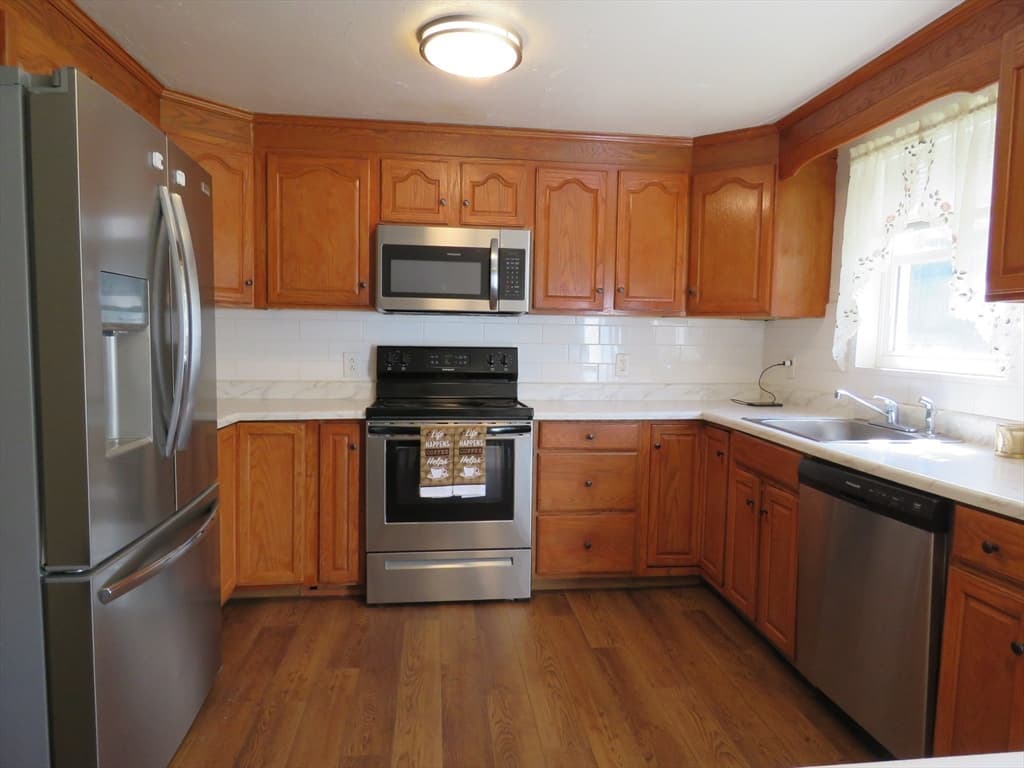 55-1/2 Liberty St, Taunton MA 02718 photo 6