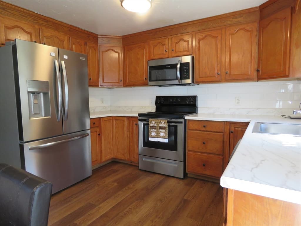 55-1/2 Liberty St, Taunton MA 02718 photo 5