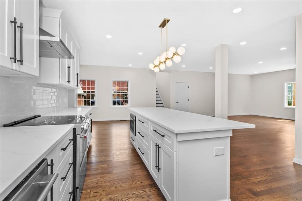 11 Kernwood Ave, Beverly MA 01915 photo 5