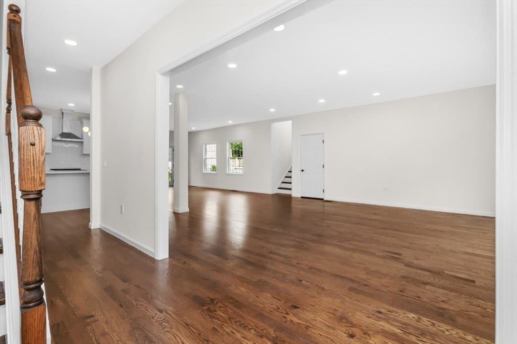 11 Kernwood Ave, Beverly MA 01915 photo 9