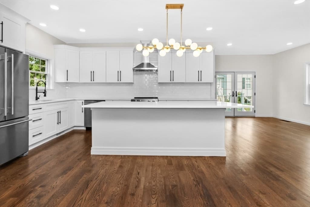 11 Kernwood Ave, Beverly MA 01915 photo 4
